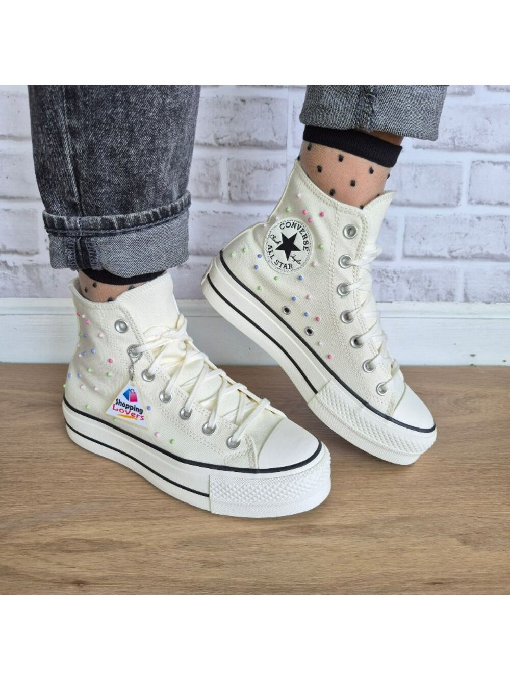 ⭐Converse Chuck Taylor Lift Hi Sz 7 Women’s shoes Sneaker Studded Beige A19140C